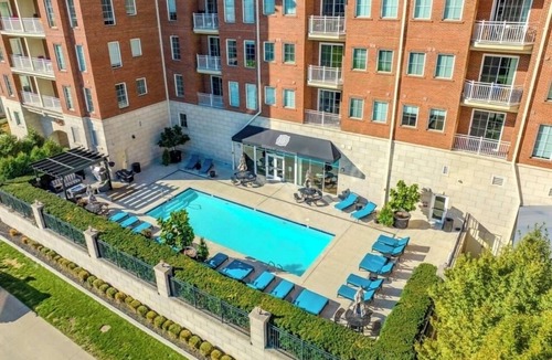 Uptown District Apartment | Quiet King Size with City Views