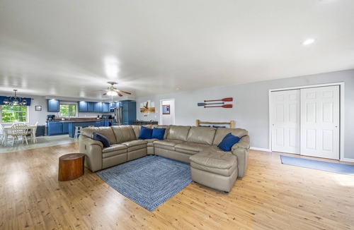 Northville House | Quiet lake front home with private shoreline