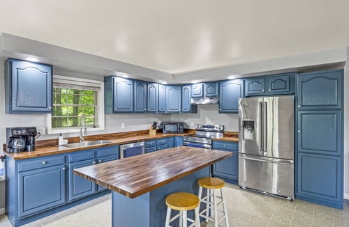 Northville House | Quiet lake front home with private shoreline