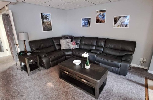 West Seneca House | Quiet street miles from Buffalo Bills stadium and minutes from Downtown Buffalo.