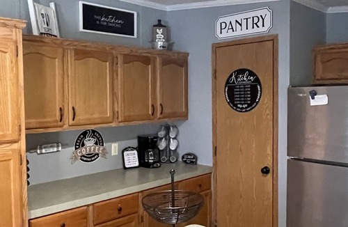 Heath House | Quite, private 4 bed room 2 full bath home located in Newark oh. Sleeps 12.