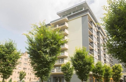 East Avenue House | R 1546 The Strathallan A Doubletree By Hilton with Garden, Outdoor Entertainment Area, And Full-Ser
