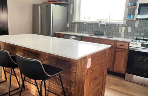 Uniontown House | R&R at the Barracks Unit B, of Triplex