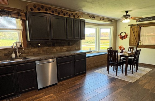 Elk Creek Township House | R&R's Relaxing pond oasis