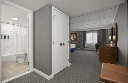 Gaffer District Hotel | Radisson Hotel Corning