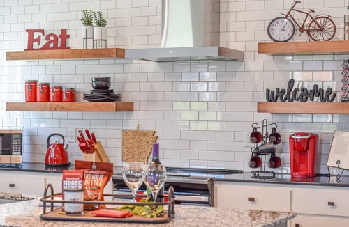 Fayetteville House | Razorblock South - 1 mi from DT - 3 blocks to UofA