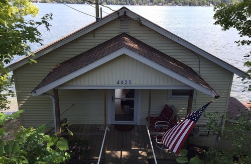 Town of Jerusalem Cottage | Recently renovated Keuka Lake Cottage.