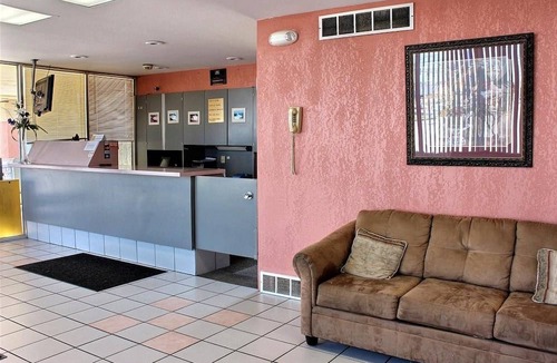 Niagara Falls Hotel | Red Roof Inn Niagara Falls