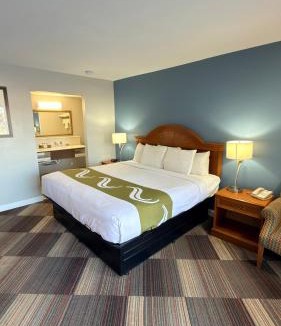 Chickasha Hotel | Regency Inn