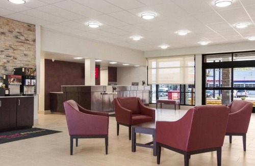 Erie House | Relax and Unwind! Pet-Friendly Property, Free Parking
