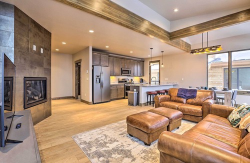 Wildernest Apartment | Relax Fireside: Silverthorne Home 11 Mi to Skiing!