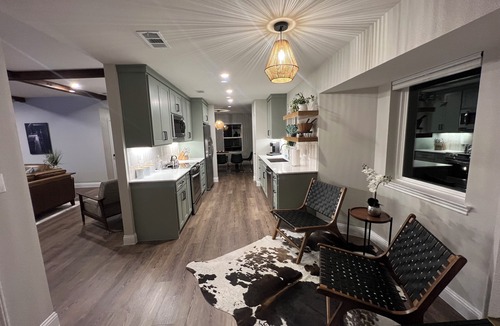 Plano House | Relaxed Modern Temporary Living in Plano