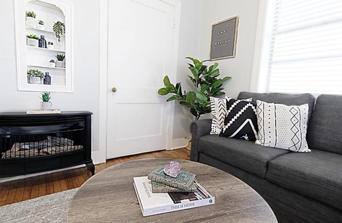 Lower Greenville Apartment | Relaxing 1 BR near Lower Greenville Free Parking