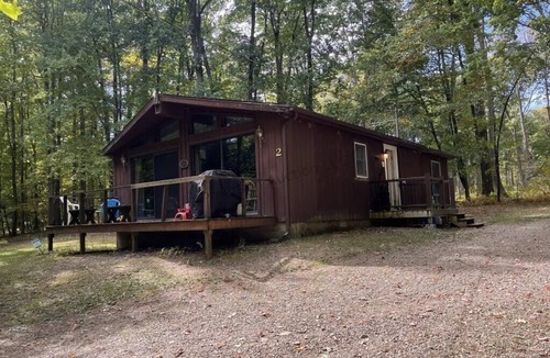 Russell Cabin | Relaxing 3 bedroom Pet Friendly Cabin in Scandia