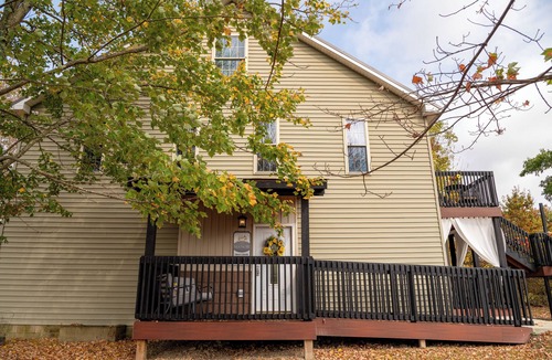 Shippenville House | Relaxing 5-Bedroom, 13 person, retreat, just Steps from Deer Creek Winery & Café