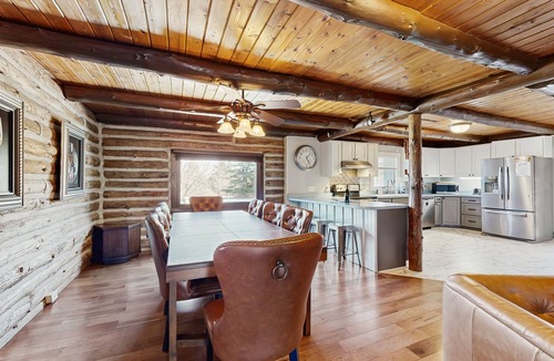 Town of Reading Cabin | Relaxing dog-friendly water-view cabin with firepit, deck, grill, & full kitchen