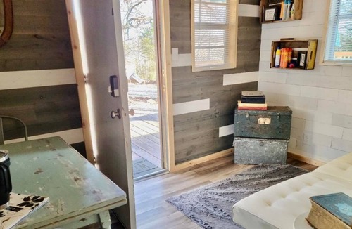 Gore Cabin | 🚤 Relaxing Setting | Convenient Location! 🚤