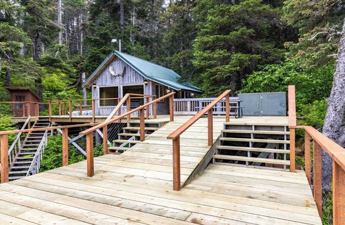 Homer Cabin | Remote Alaska living experience, private cabin.