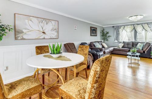 Monroe Heights House | Remote-Work Ready: Family Home Near Pittsburgh