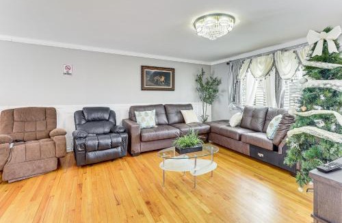 Monroe Heights House | Remote-Work Ready: Family Home Near Pittsburgh
