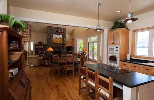 Topton House | Reserve now for Summer - Fall 2026! ONLY A FEW WEEKS remaining.