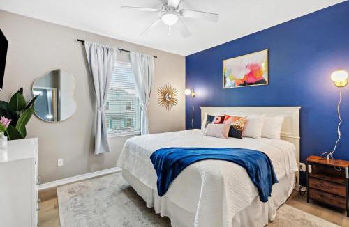 Corpus Christi House | Resort Pool, 5 Bedroom, Dog-Friendly, King Bed, Near White Cap Beach, Patio, Grill