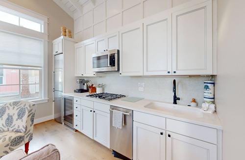 Port Aransas Cabin | Resort Pools, Golf Cart Boardwalk to Beach