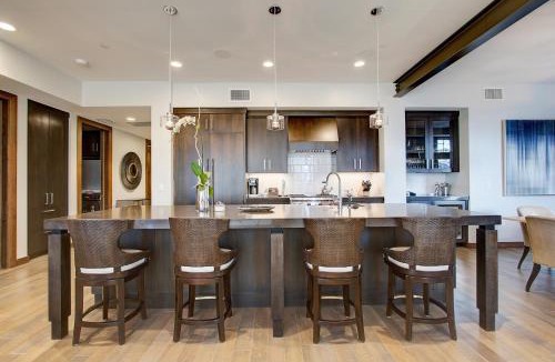 Deer Valley Apartment | Resort Three Bedroom Suite apartment hotel
