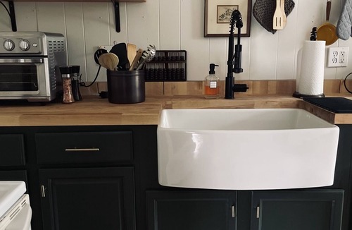 Albion Apartment | Restored Historical home near Erie Canal