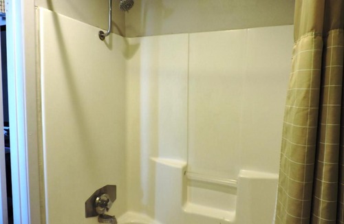 Marfa Hotel | Riata Inn - Marfa