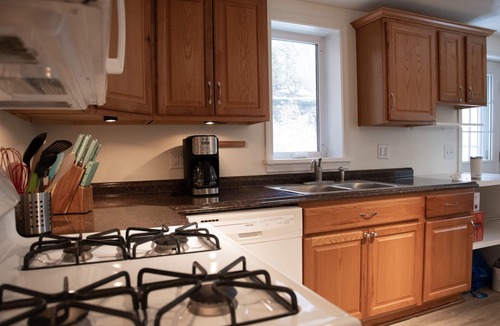 Emlenton House | River Front Cottage with Breathtaking view of Allegheny River