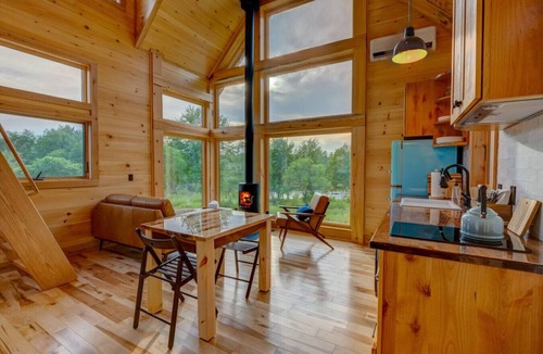 Ellsworth Cabin | River Views | Private Hot Tub | The Willow Cabin