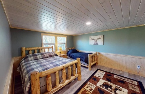 Greenville Junction Apartment | Riverside Lodge *East Outlet* (Close to Moosehead)