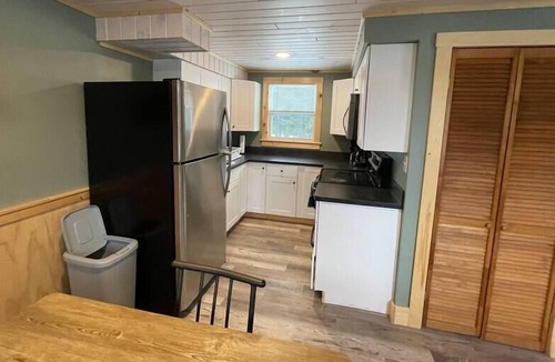 Greenville Junction Apartment | Riverside Lodge *West Outlet* (Close to Moosehead)