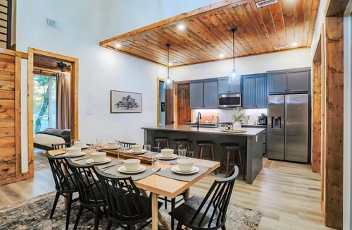 Broken Bow Cabin | Riverside Retreat, Riverfront, Broken Bow, Sleeps 14