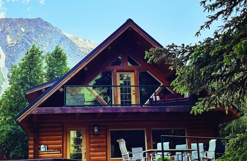 Cooper Landing Cabin | Riverview Cabin - Incredible Log Home at Eagle Landing Resort