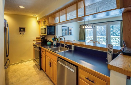 Rangeley Condo | Rock Pond Condo 32 - Large ski in ski out condo for the whole family