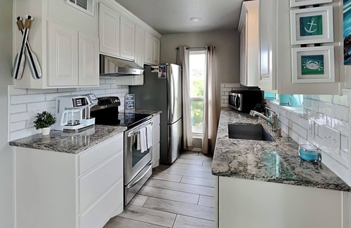 Sailhouse Condo | Rockport Racquet and Yacht Club by Miss Kitty’s