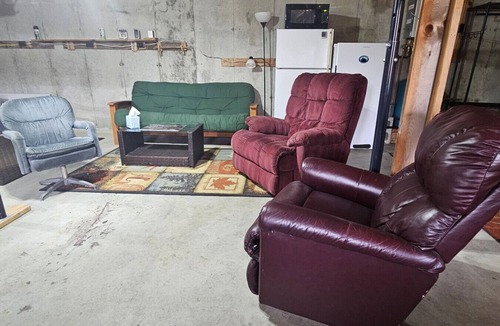 Northeast Somerset Cabin | Rockwood Retreat*Pet Friendly*Lake Access*A/C*Smart TV