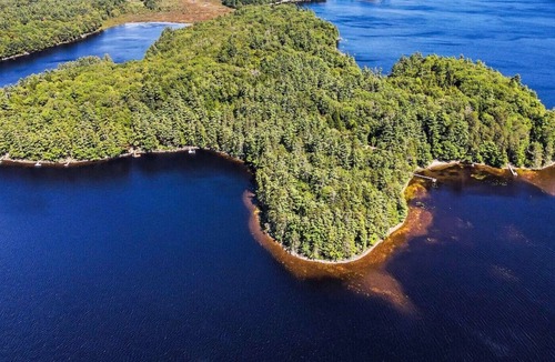 Palermo Cabin | Romantic cabin nestled on Sheepscot Lake with amazing views
