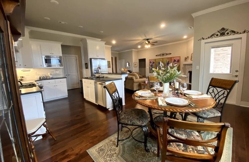 Maysville House | Room in Elegant home w/beautiful Countryside views