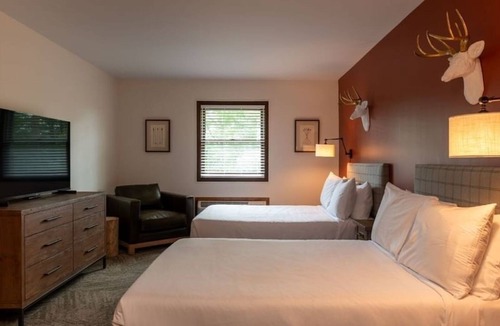 Schroon Lake Hotel | Room Near Schroon Lake Beach-0.6 miles | Free Parking, Onsite Pool, Pets Allowed