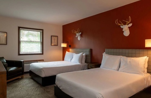 Schroon Lake Hotel | Room Near Schroon Lake Beach-0.6 miles | Free Parking, Onsite Pool, Pets Allowed