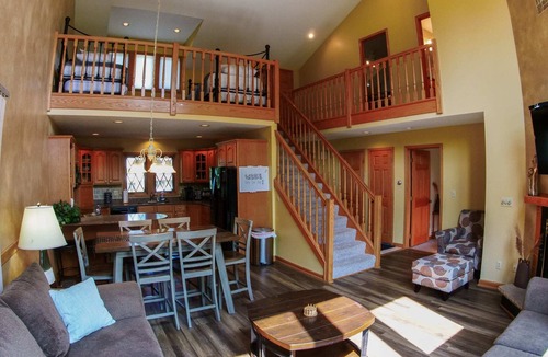 Clymer Condo | Roomy Beautiful Golf/Ski Condo