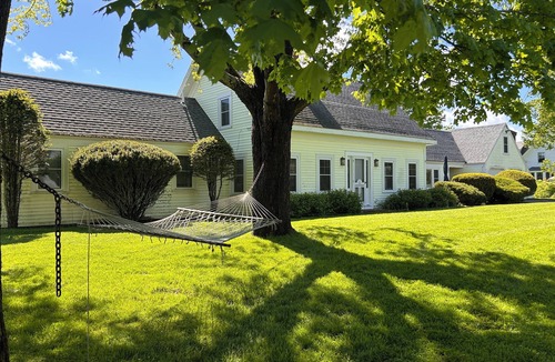 Pemaquid Beach House | Roomy Seaside Cape - Walk to Pemaquid Beach and Neighborhood "Mother's Beach"