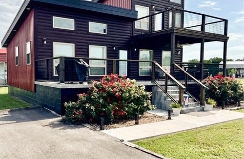 Cleora House | Rose House at Duck Creek on Grand Lake