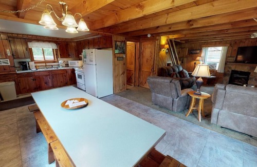 Gaines Cabin | Rough Cut Lodge - Pine Cabin
