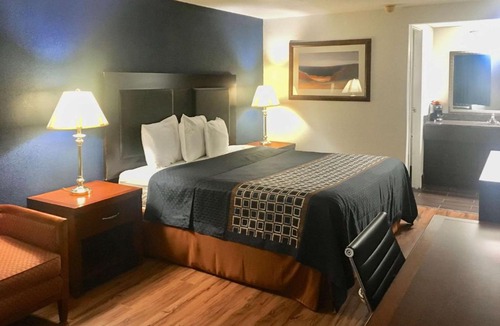Circleville Hotel | Route23 inn