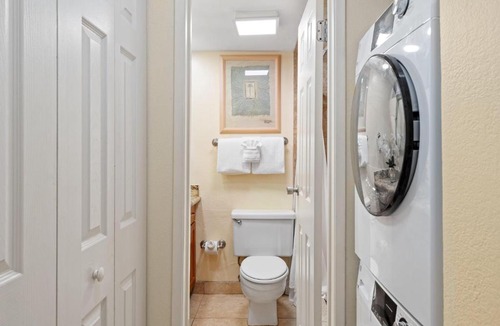 Kahana House | Royal Kahana 104 · RK104 West Maui Studio at BeachFront Resort w