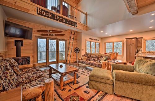Pittsburg House | Rustic 3-Story Pittsburg Cabin w/Lake & Mtn Views